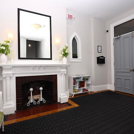 Large Stylish Newbury Street Studio w/ Kitchen Boston Exterior foto